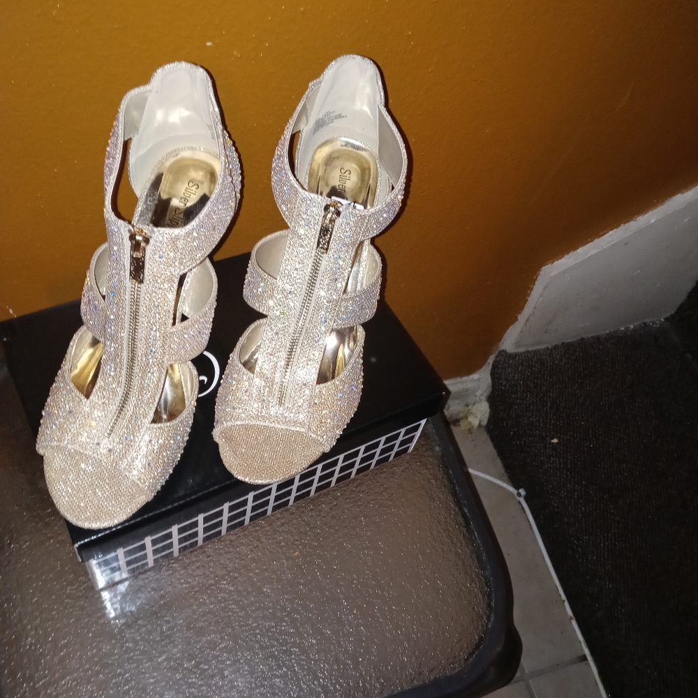 Silver Slipper Mikel
